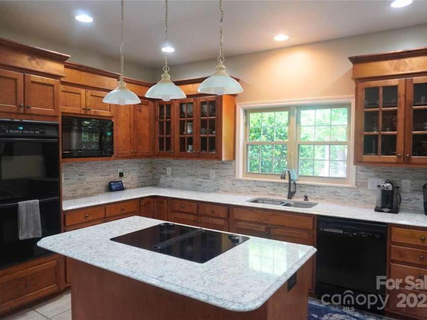 160 Dockside Drive, Salisbury, NC 28146.  MLS# CAR4290577, YatesRealty ID 33013. 