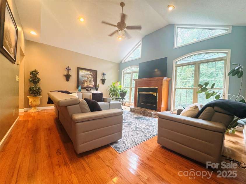 160 Dockside Drive, Salisbury, NC 28146.  MLS# CAR4290577, YatesRealty ID 33013. 