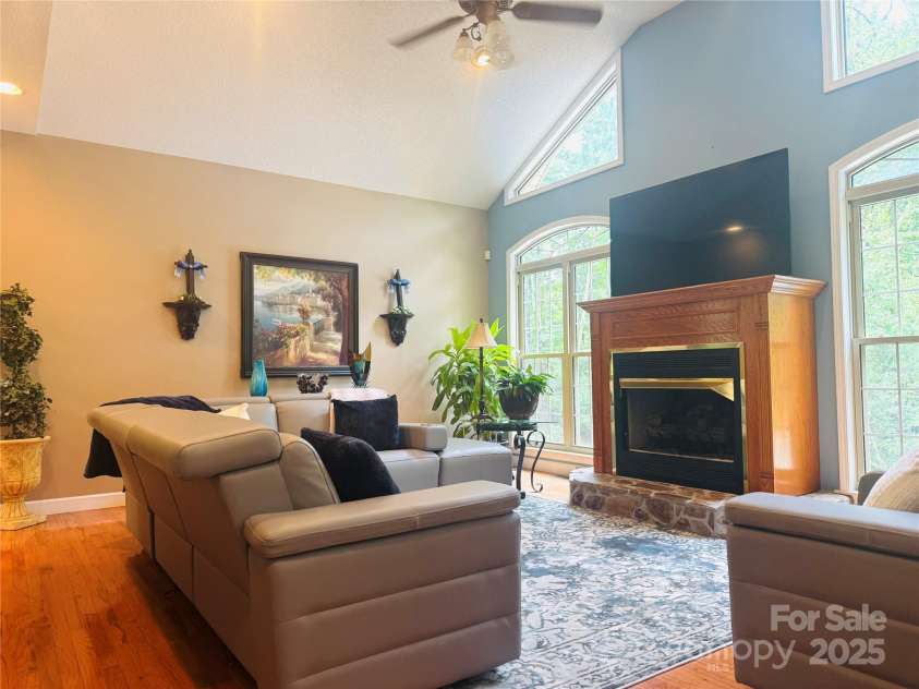160 Dockside Drive, Salisbury, NC 28146.  MLS# CAR4290577, YatesRealty ID 33013. 