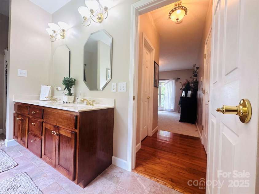 160 Dockside Drive, Salisbury, NC 28146.  MLS# CAR4290577, YatesRealty ID 33013. 