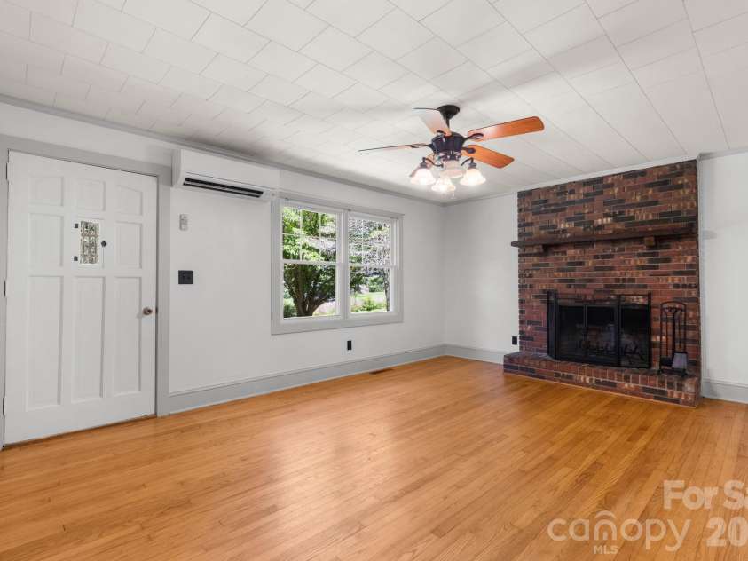 333 Chapel Hill Church Loop, Marion, NC 28752.  MLS# CAR4391151, YatesRealty ID 33014. 