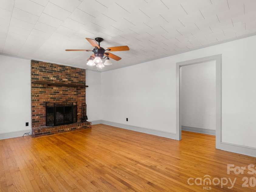 333 Chapel Hill Church Loop, Marion, NC 28752.  MLS# CAR4391151, YatesRealty ID 33014. 