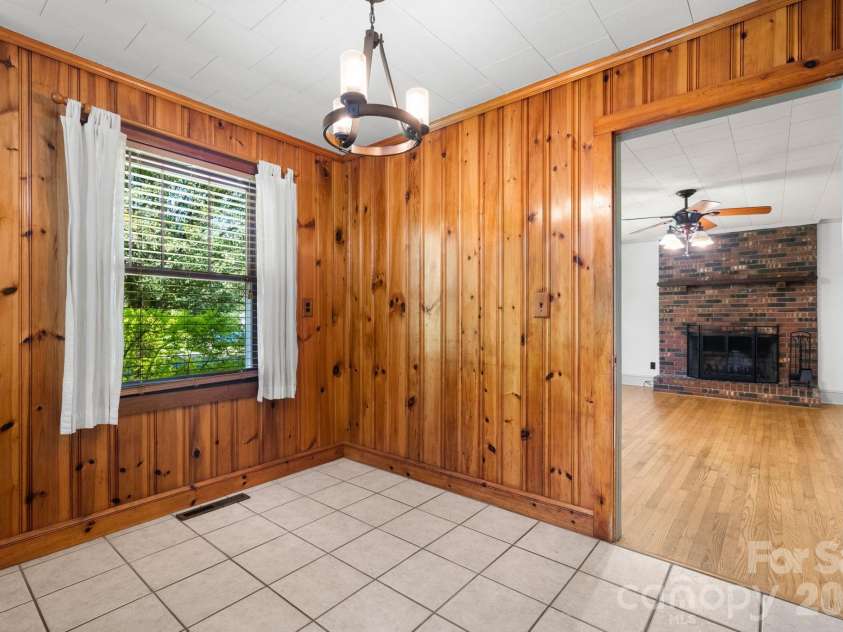 333 Chapel Hill Church Loop, Marion, NC 28752.  MLS# CAR4391151, YatesRealty ID 33014. 