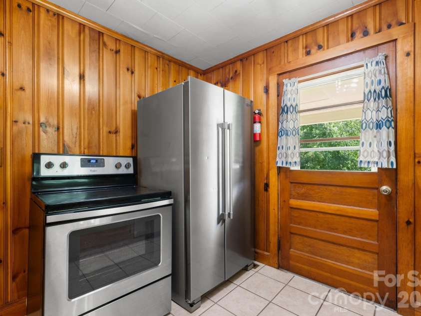 333 Chapel Hill Church Loop, Marion, NC 28752.  MLS# CAR4391151, YatesRealty ID 33014. 