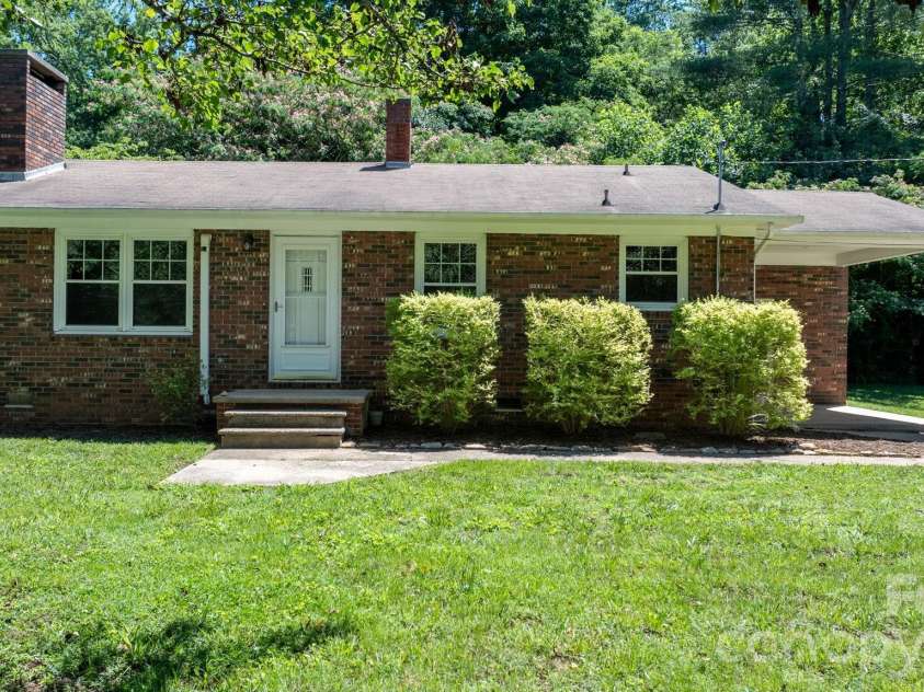 333 Chapel Hill Church Loop, Marion, NC 28752.  MLS# CAR4391151, YatesRealty ID 33014. 