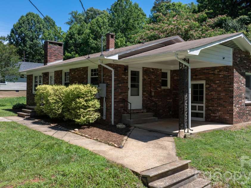 333 Chapel Hill Church Loop, Marion, NC 28752.  MLS# CAR4391151, YatesRealty ID 33014. 