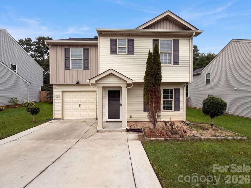 7329 Hidden Creek Drive, Charlotte, NC 28214.  MLS# CAR4411997, YatesRealty ID 33015. 