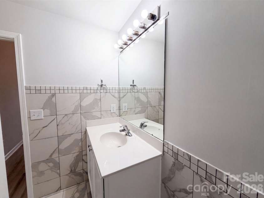 7329 Hidden Creek Drive, Charlotte, NC 28214.  MLS# CAR4411997, YatesRealty ID 33015. 