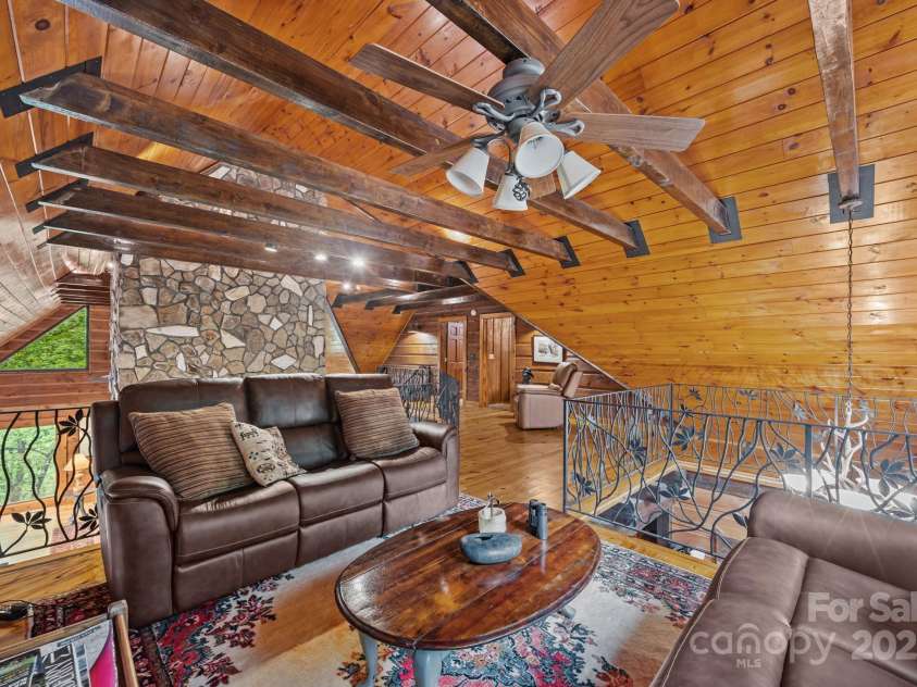 670 Barber Road, Zirconia, NC 28790.  MLS# CAR4293053, YatesRealty ID 33016. 