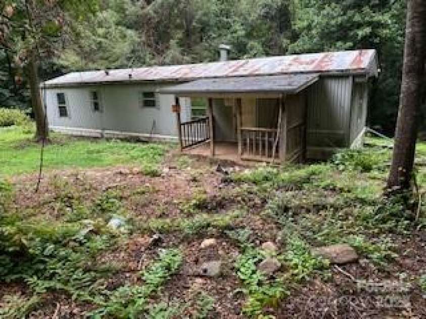 401 Ward Street, Roaring River, NC 28669.  MLS# CAR4288562, YatesRealty ID 33017. 