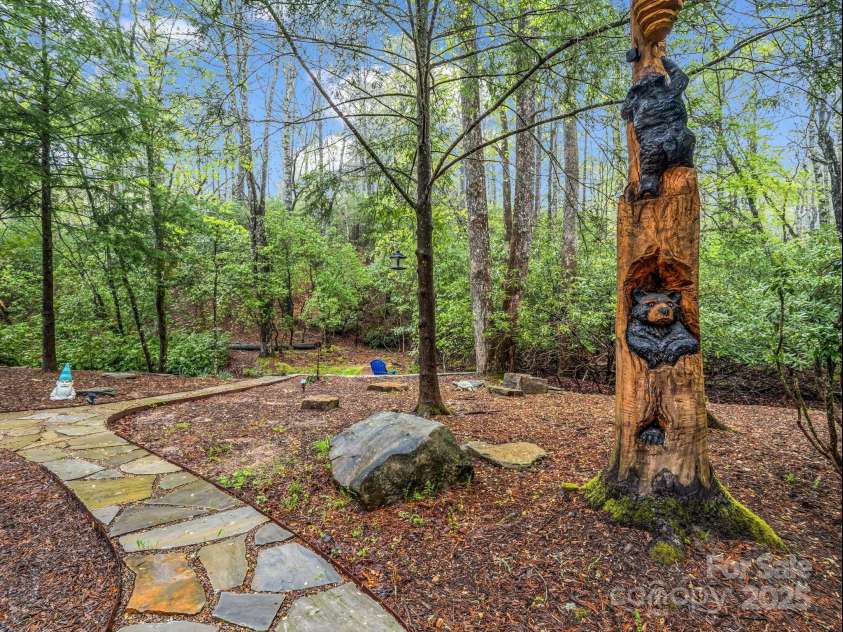 1040 Soquili Drive, Brevard, NC 28712.  MLS# CAR4251525, YatesRealty ID 33018. 