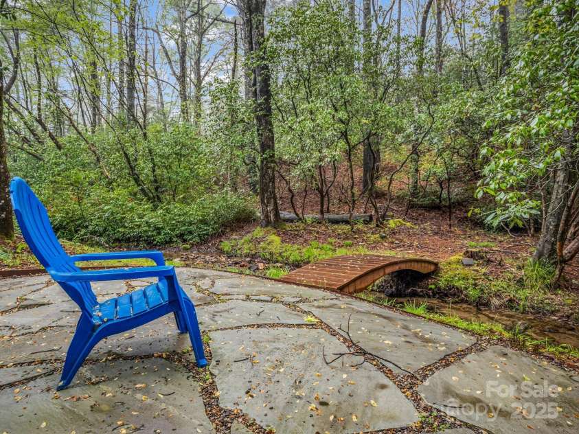 1040 Soquili Drive, Brevard, NC 28712.  MLS# CAR4251525, YatesRealty ID 33018. 