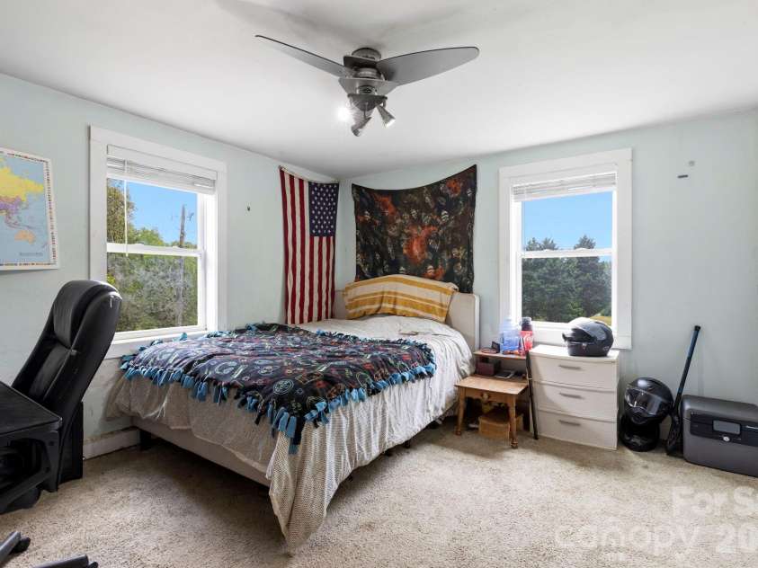 6 Mountain View Road, Asheville, NC 28806.  MLS# CAR4385791, YatesRealty ID 33018. 