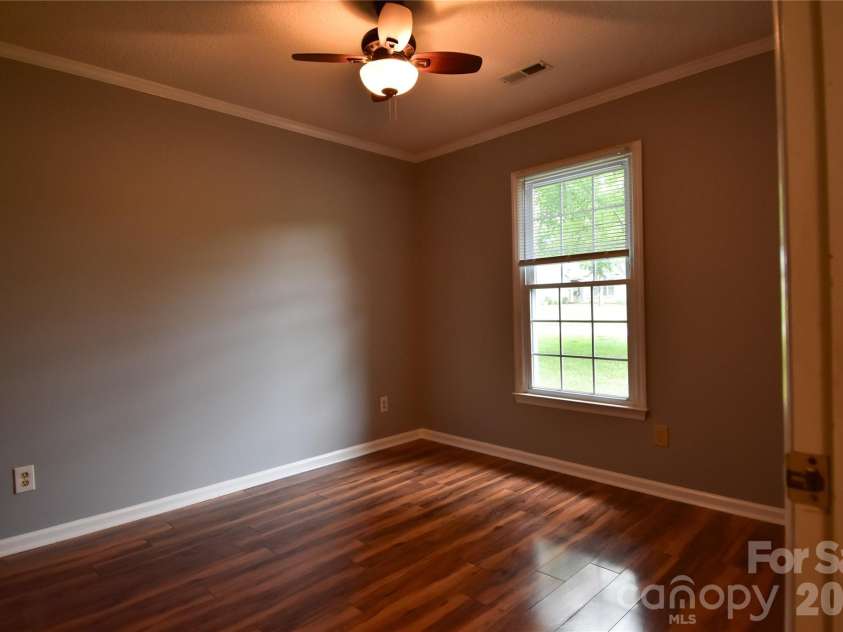 14030 Kedleston Road, Huntersville, NC 28078.  MLS# CAR4390622, YatesRealty ID 33019. 