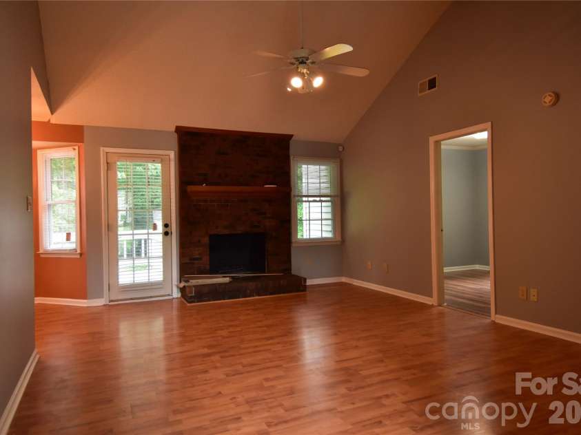 14030 Kedleston Road, Huntersville, NC 28078.  MLS# CAR4390622, YatesRealty ID 33019. 