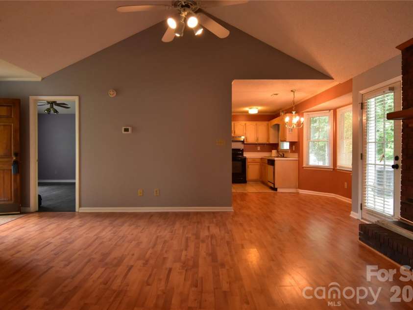 14030 Kedleston Road, Huntersville, NC 28078.  MLS# CAR4390622, YatesRealty ID 33019. 