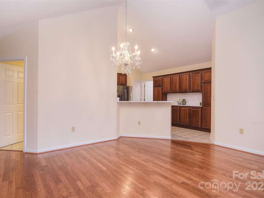 3065 Polo View Lane, Matthews, NC 28105.  MLS# CAR4289675, YatesRealty ID 33019. 