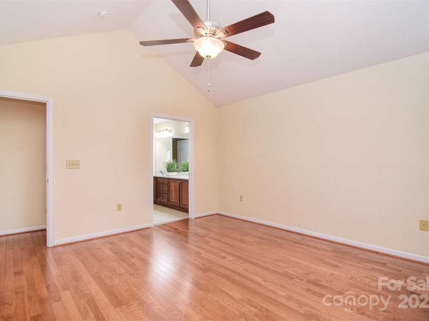 3065 Polo View Lane, Matthews, NC 28105.  MLS# CAR4289675, YatesRealty ID 33019. 