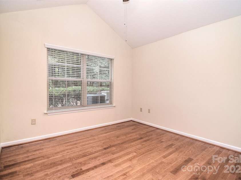 3065 Polo View Lane, Matthews, NC 28105.  MLS# CAR4289675, YatesRealty ID 33019. 