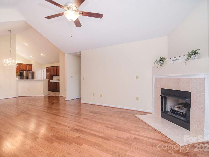 3065 Polo View Lane, Matthews, NC 28105.  MLS# CAR4316737, YatesRealty ID 33019. 