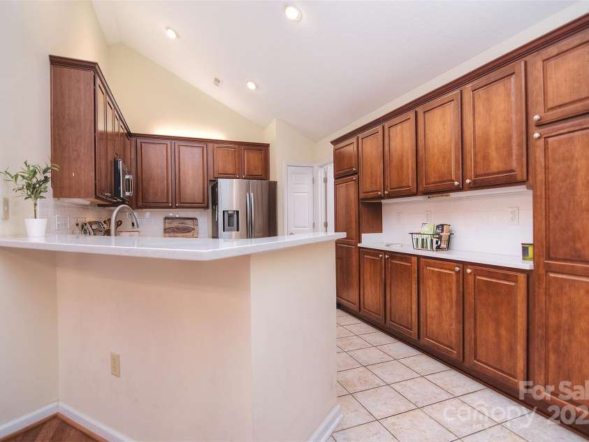 3065 Polo View Lane, Matthews, NC 28105.  MLS# CAR4316737, YatesRealty ID 33019. 