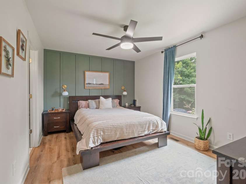 785 Midway Road, Statesville, NC 28625.  MLS# CAR4397249, YatesRealty ID 33020. 