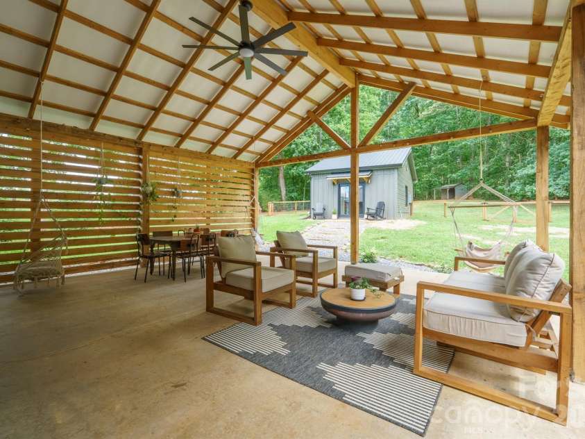 785 Midway Road, Statesville, NC 28625.  MLS# CAR4397249, YatesRealty ID 33020. 