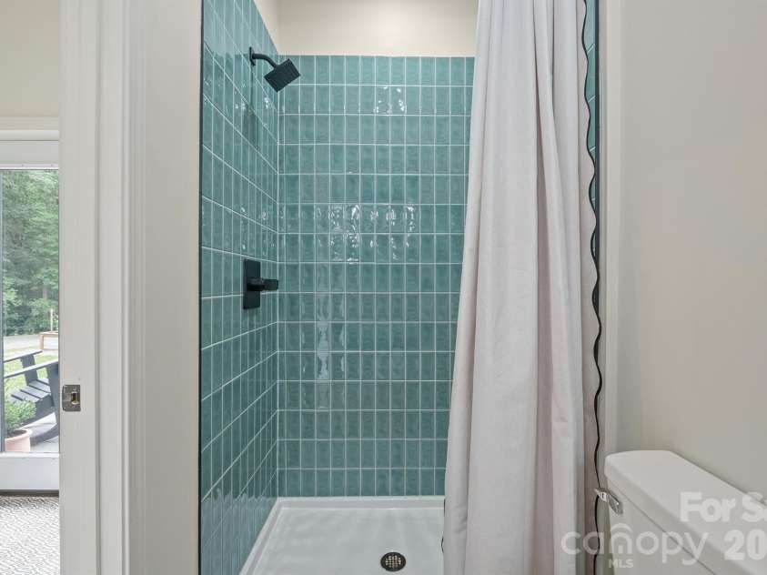 785 Midway Road, Statesville, NC 28625.  MLS# CAR4397249, YatesRealty ID 33020. 