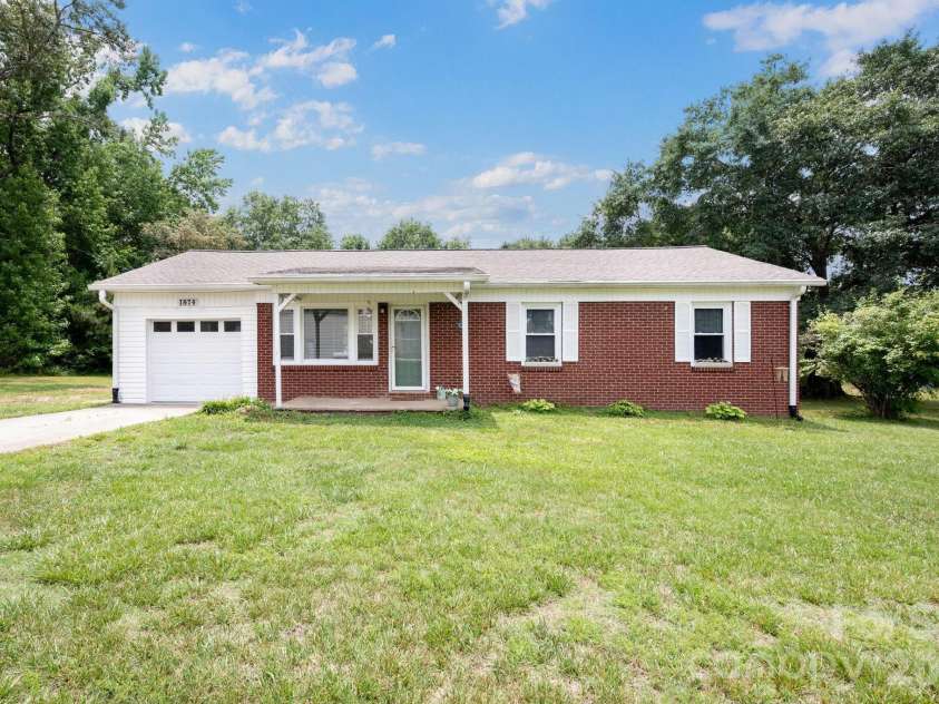 1674 Harris Henrietta Road, Forest City, NC 28043.  MLS# CAR4391608, YatesRealty ID 33021. 