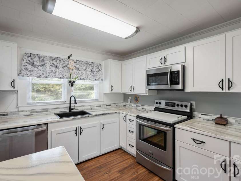 1674 Harris Henrietta Road, Forest City, NC 28043.  MLS# CAR4391608, YatesRealty ID 33021. 