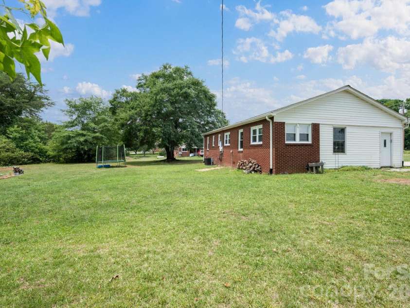 1674 Harris Henrietta Road, Forest City, NC 28043.  MLS# CAR4391608, YatesRealty ID 33021. 