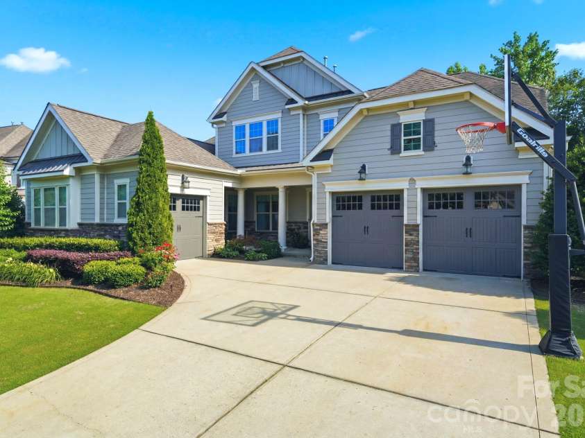 1224 Edbrooke Lane, Fort Mill, SC 29715.  MLS# CAR4392759, YatesRealty ID 33022. 
