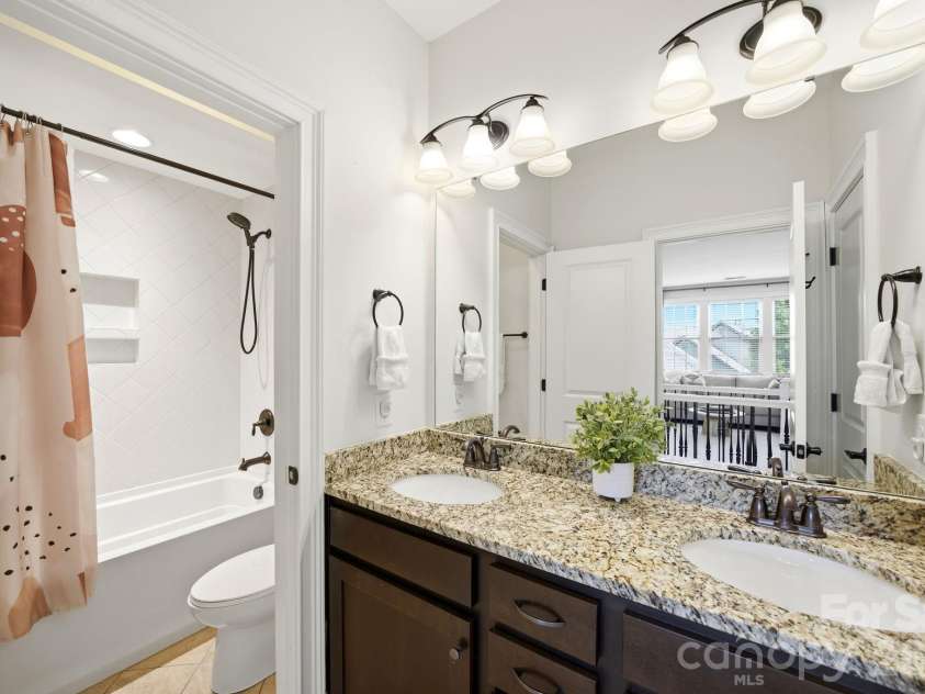 1224 Edbrooke Lane, Fort Mill, SC 29715.  MLS# CAR4392759, YatesRealty ID 33022. 