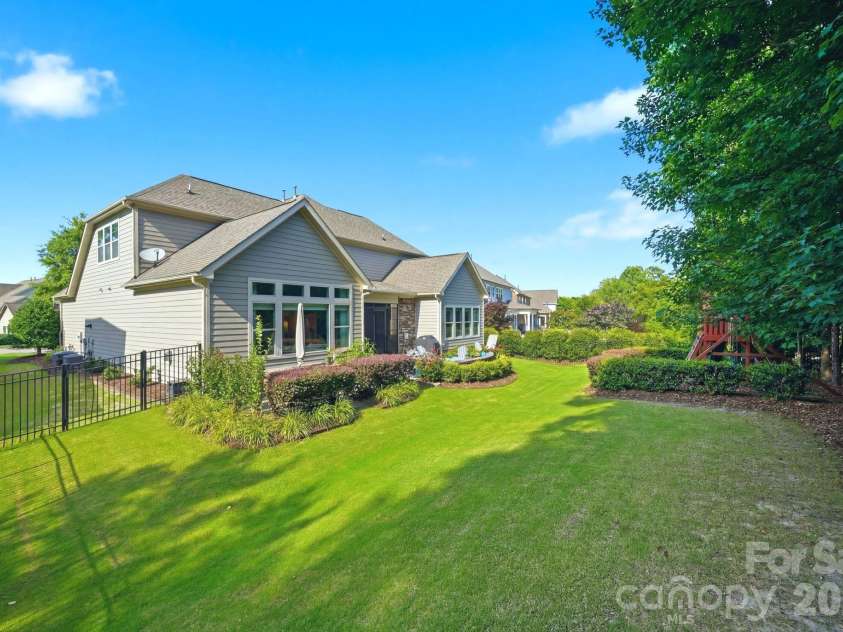 1224 Edbrooke Lane, Fort Mill, SC 29715.  MLS# CAR4392759, YatesRealty ID 33022. 