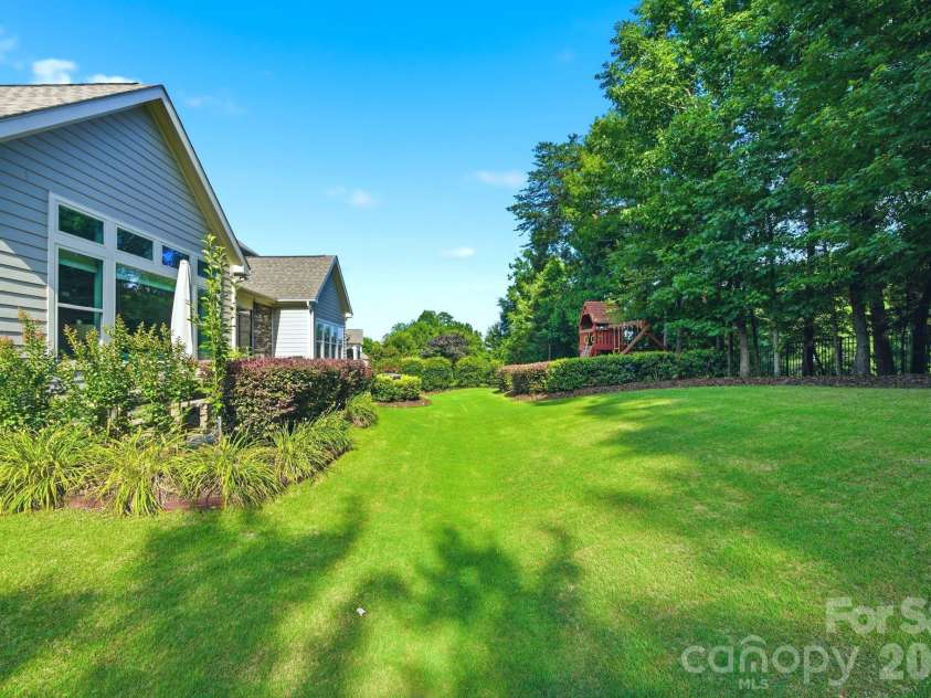1224 Edbrooke Lane, Fort Mill, SC 29715.  MLS# CAR4392759, YatesRealty ID 33022. 