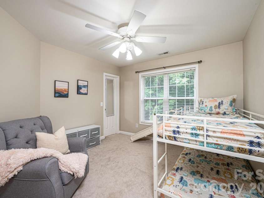 5700 Crown Terrace, Hickory, NC 28601.  MLS# CAR4389220, YatesRealty ID 33023. 