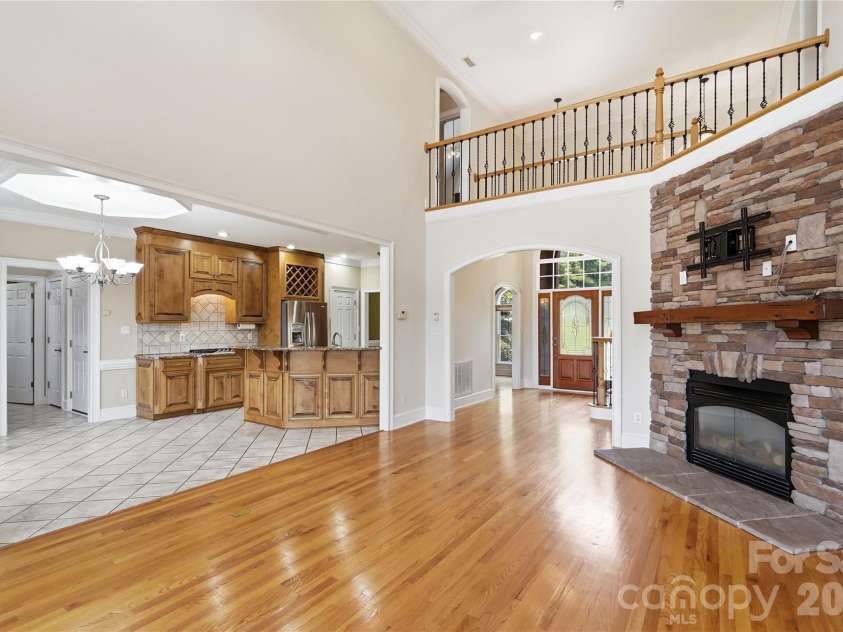 263 Quiet Waters Road, Belmont, NC 28012.  MLS# CAR4392874, YatesRealty ID 33024. 