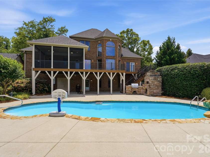 263 Quiet Waters Road, Belmont, NC 28012.  MLS# CAR4392874, YatesRealty ID 33024. 