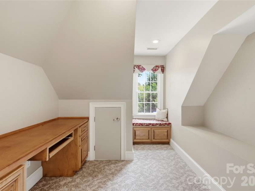 263 Quiet Waters Road, Belmont, NC 28012.  MLS# CAR4392874, YatesRealty ID 33024. Bonus room