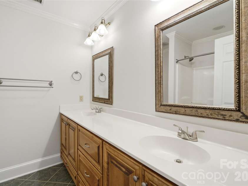 263 Quiet Waters Road, Belmont, NC 28012.  MLS# CAR4392874, YatesRealty ID 33024. Full bath