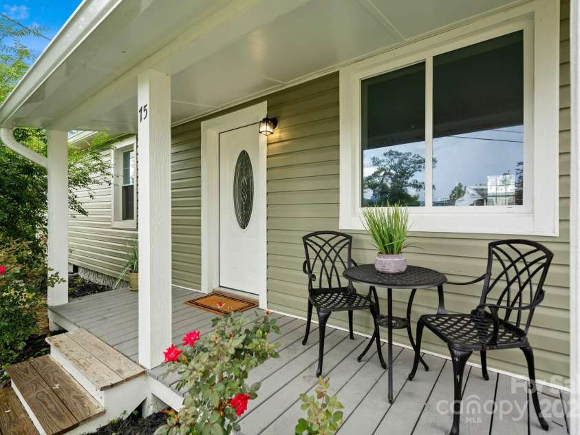 75 Darity Road, Fletcher, NC 28732.  MLS# CAR4292600, YatesRealty ID 33025. 