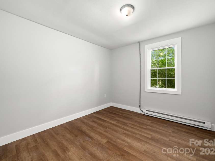 75 Darity Road, Fletcher, NC 28732.  MLS# CAR4292600, YatesRealty ID 33025. 