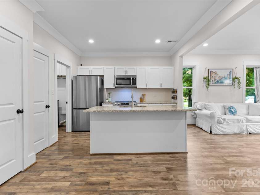 733 Green Street, Rock Hill, SC 29730.  MLS# CAR4289668, YatesRealty ID 33026. 