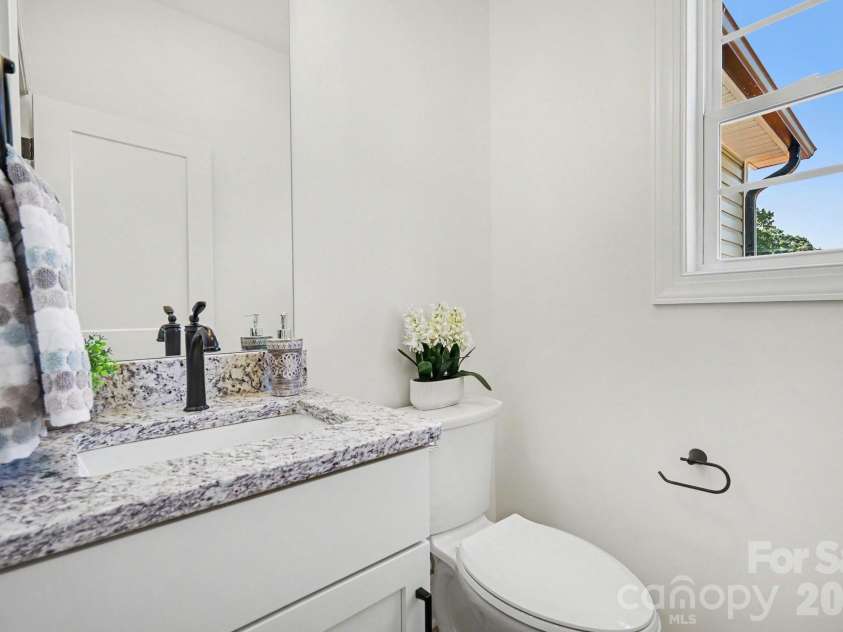 190 Goodnight Road, Salisbury, NC 28147.  MLS# CAR4393207, YatesRealty ID 33027. Half bath