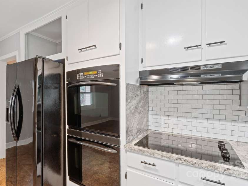 329 Chestnut Street, Yadkinville, NC 27055.  MLS# CAR4285900, YatesRealty ID 33027. 