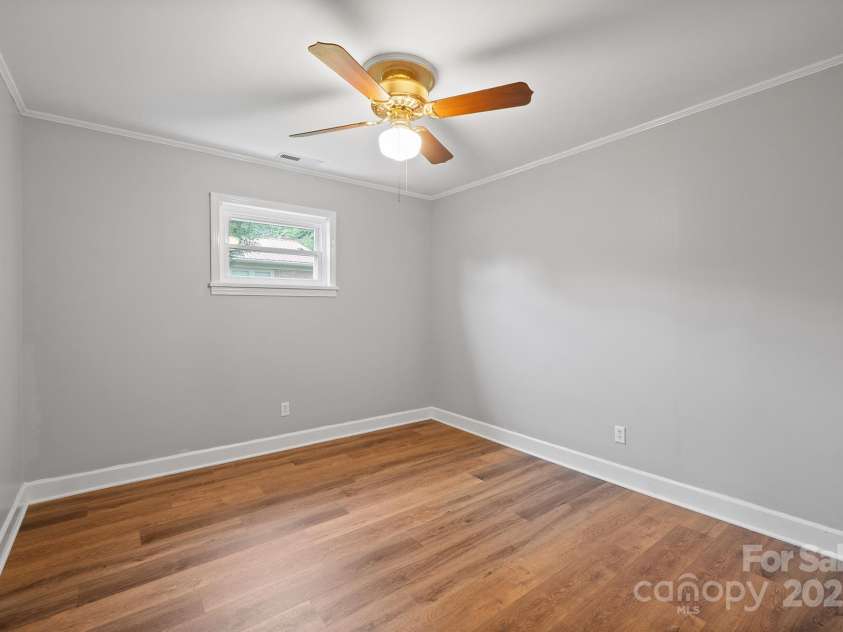 329 Chestnut Street, Yadkinville, NC 27055.  MLS# CAR4285900, YatesRealty ID 33027. 