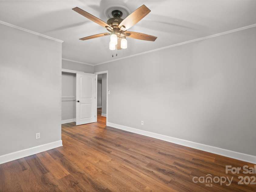 329 Chestnut Street, Yadkinville, NC 27055.  MLS# CAR4285900, YatesRealty ID 33027. 