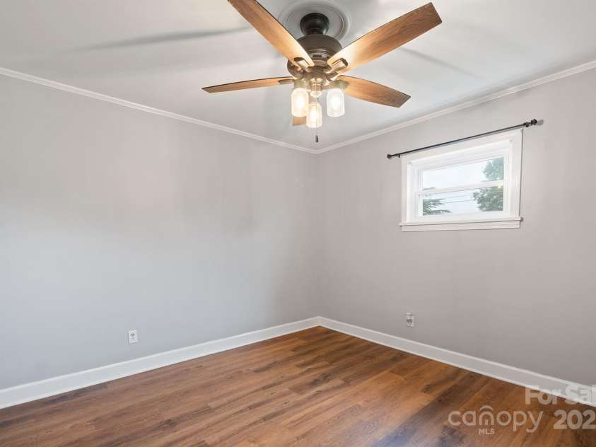 329 Chestnut Street, Yadkinville, NC 27055.  MLS# CAR4285900, YatesRealty ID 33027. 