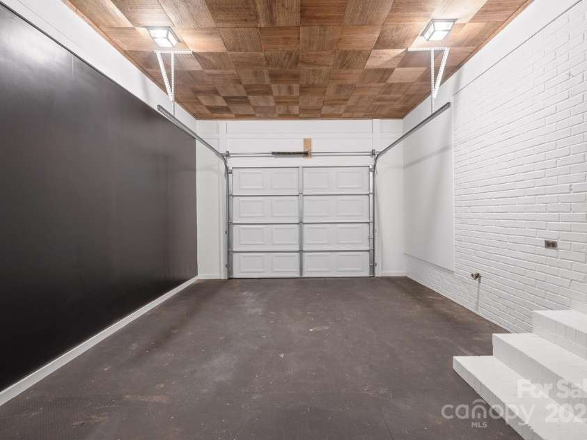 329 Chestnut Street, Yadkinville, NC 27055.  MLS# CAR4285900, YatesRealty ID 33027. 