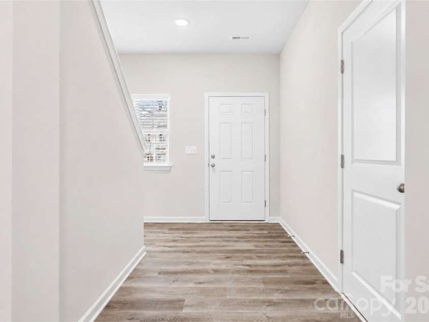 207 Roxanna Court, Shelby, NC 28152.  MLS# CAR4392441, YatesRealty ID 33028. 